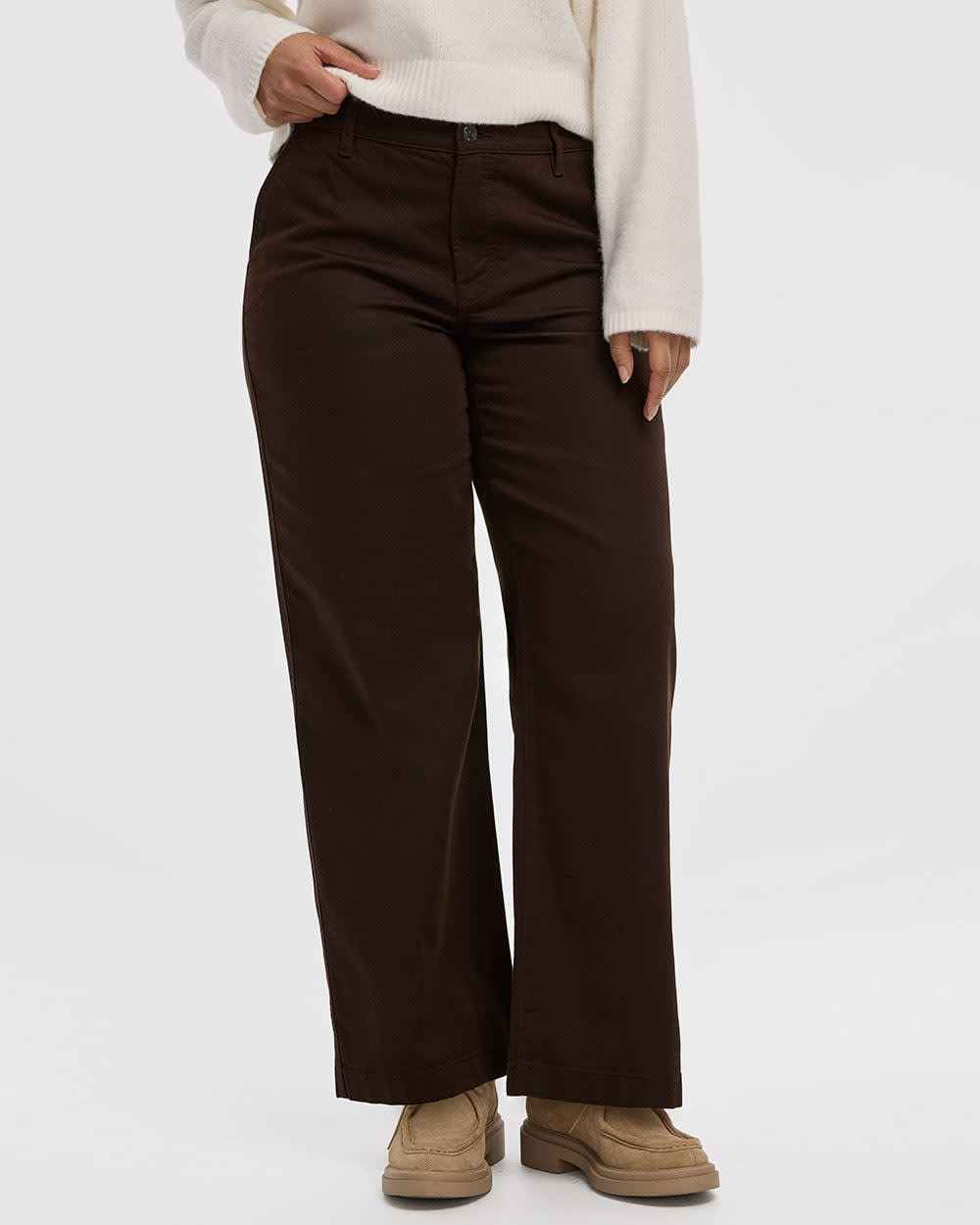 Wide-Leg Mid-Rise Jean