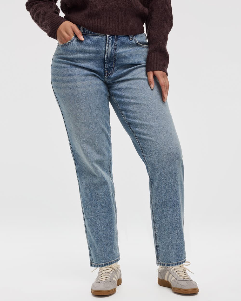 Straight-Leg Mid-Rise Jean - The Classic - Curvy Fit