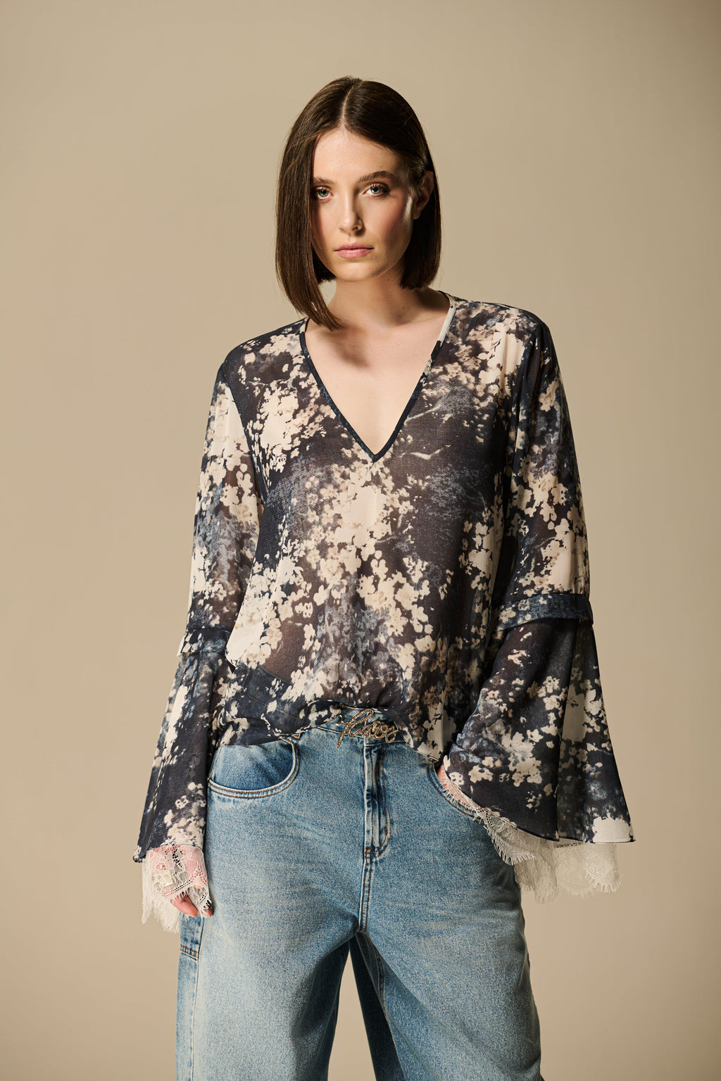 Jeans with large pockets