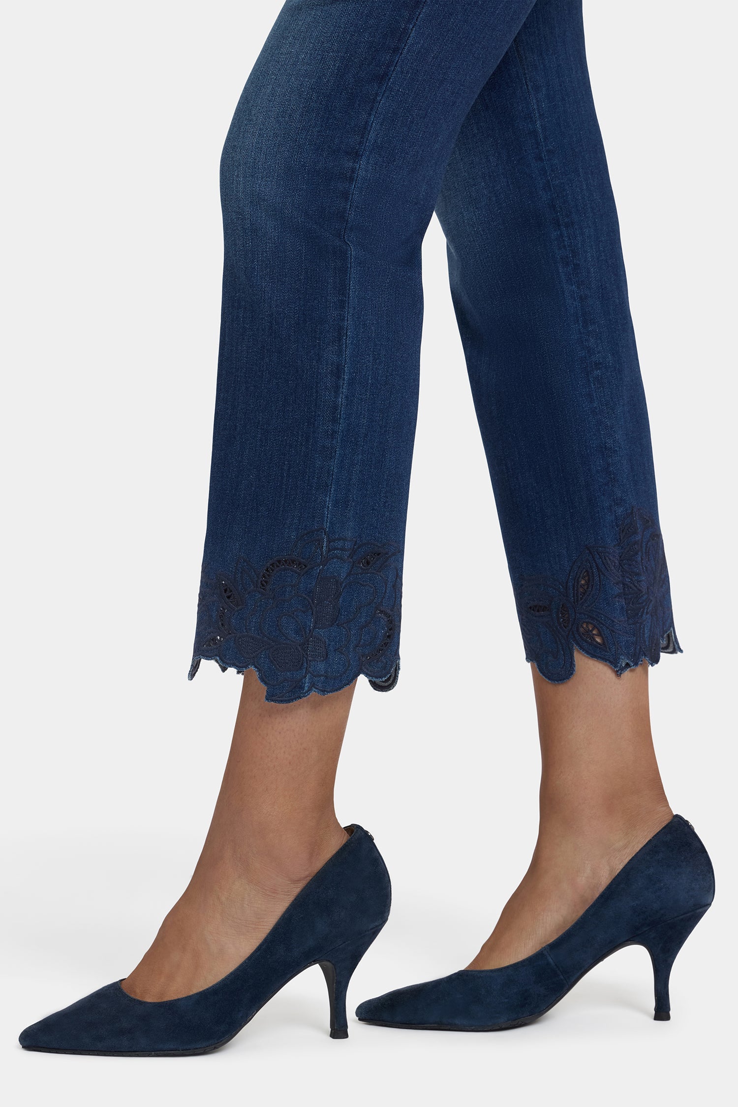 Marilyn Straight Ankle Jeans - Wonderland