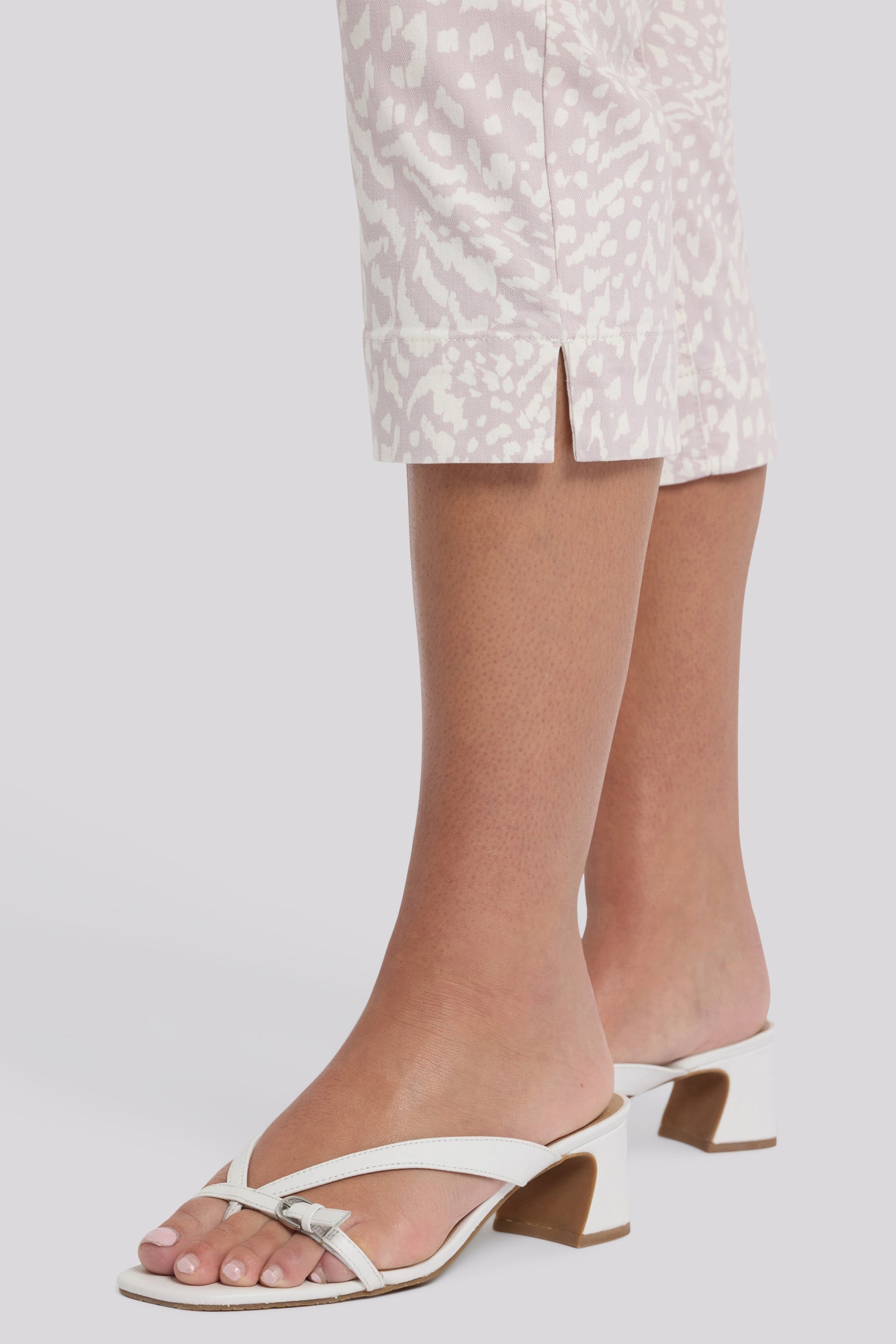 Marilyn Straight Crop Jeans - Snow Leopard