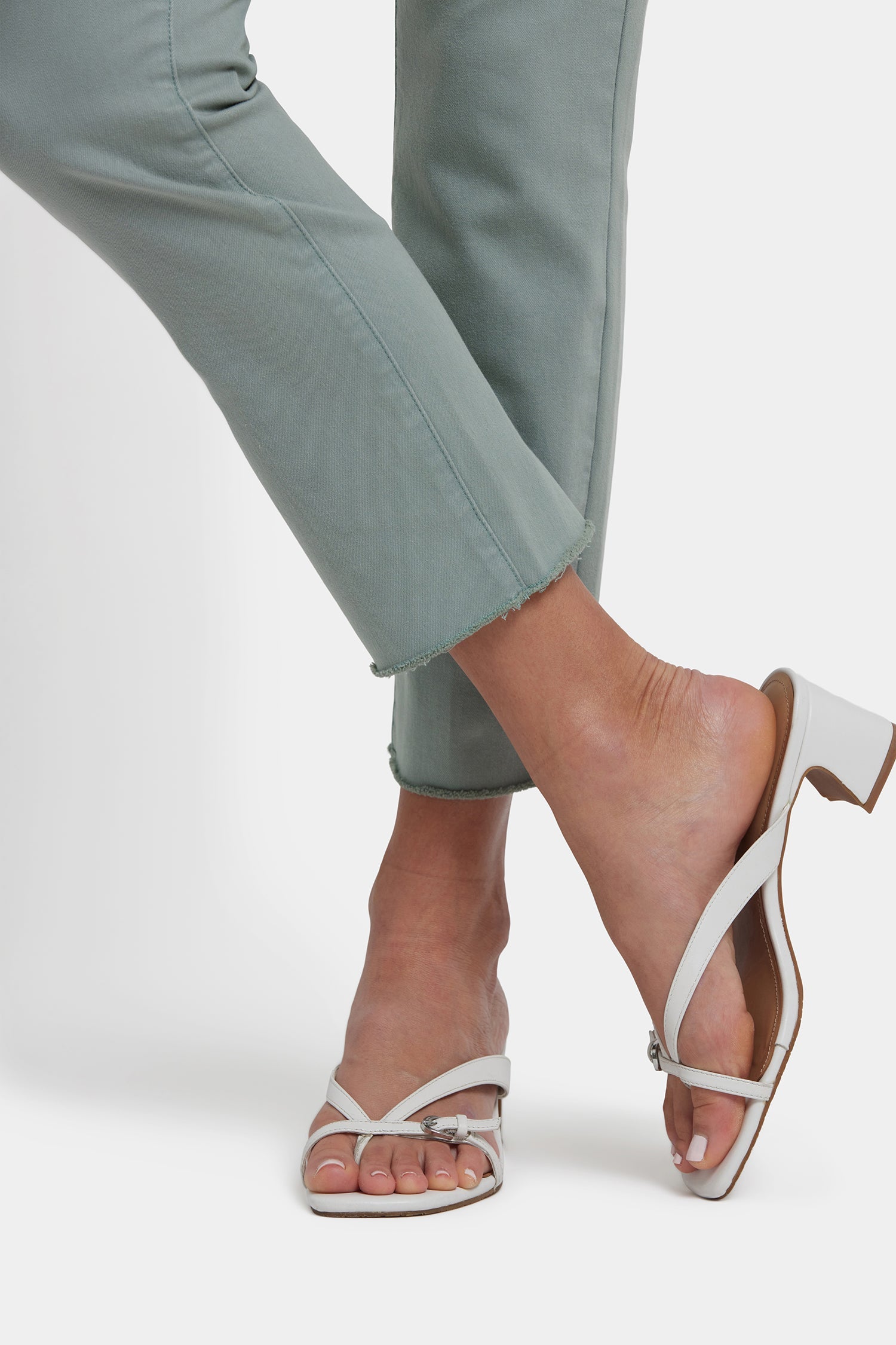 Sheri Slim Ankle Jeans - Mistletoe