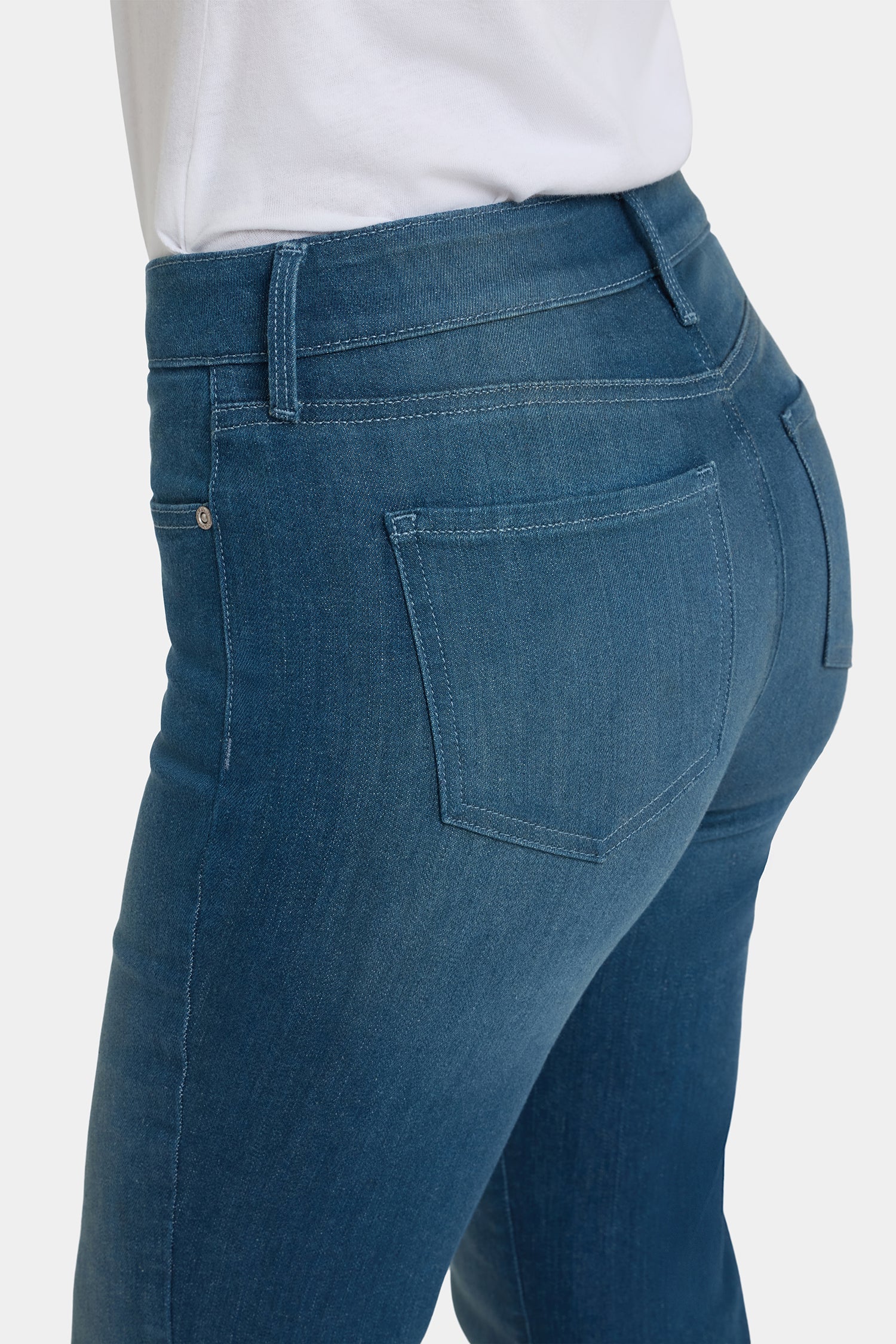 Marilyn Straight Jeans In Tall - Hugo Rain