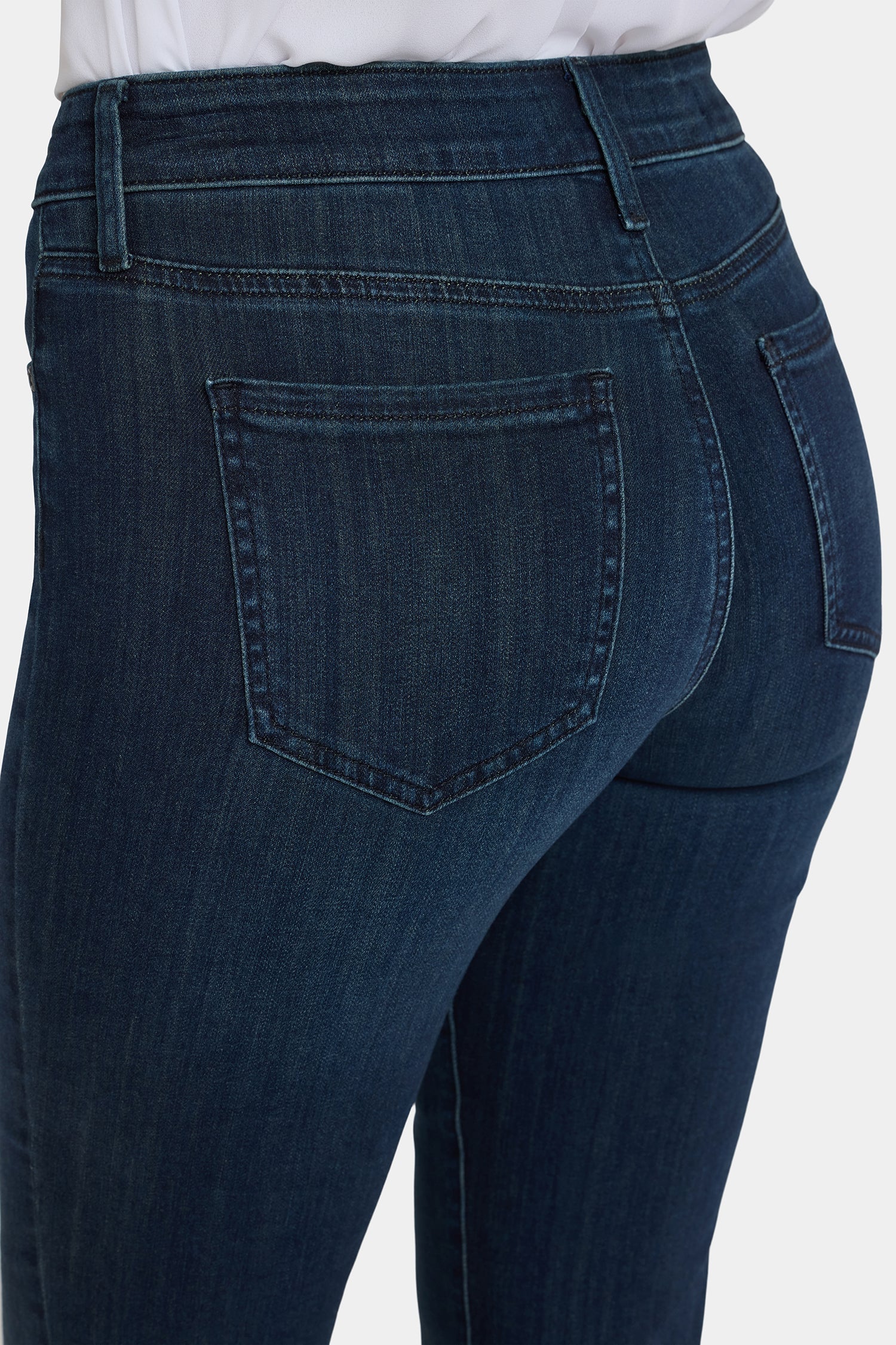 Marilyn Straight Jeans In Petite - Obsidian Blue