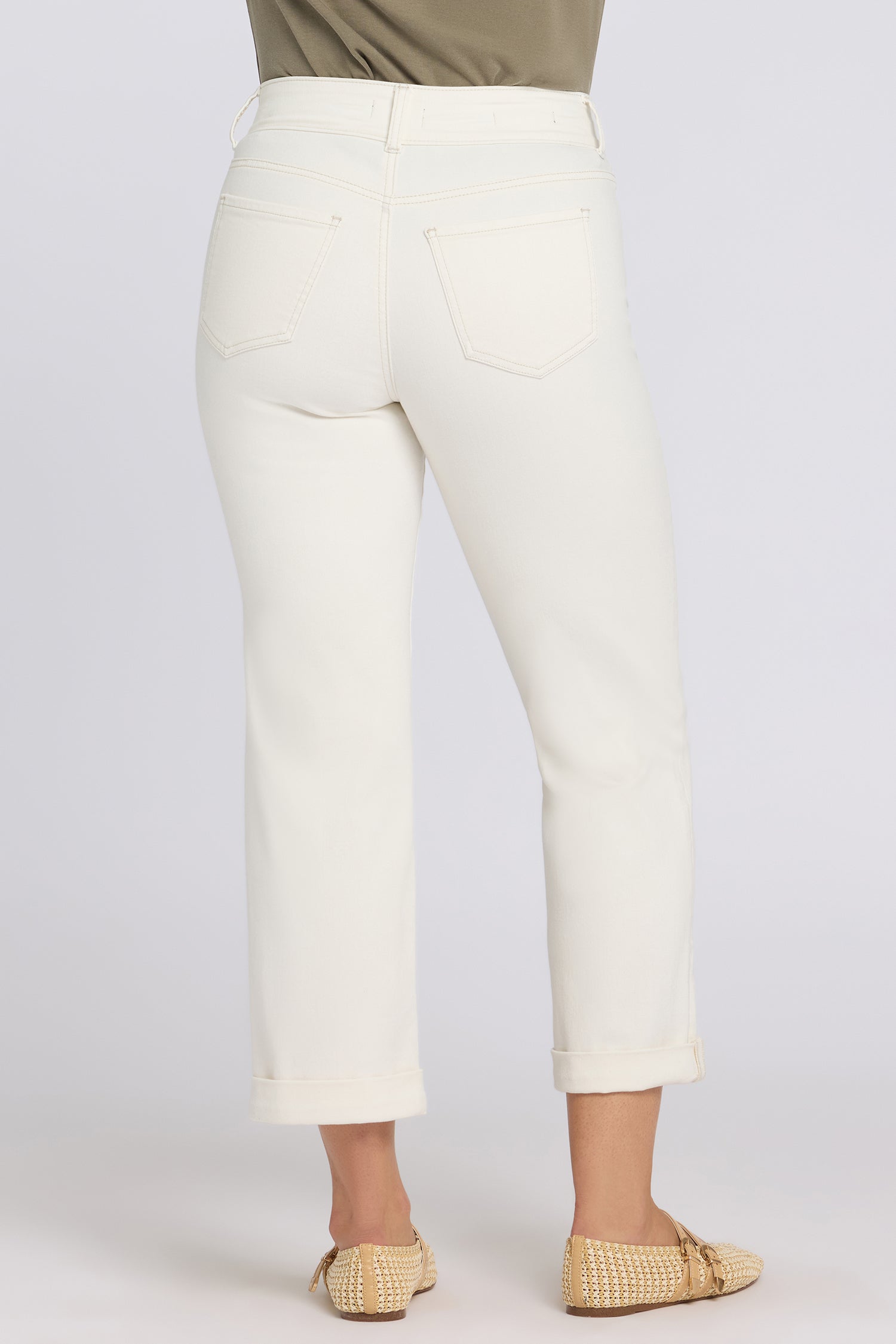 Bailey Relaxed Straight Crop Jeans In Petite - Vintage White