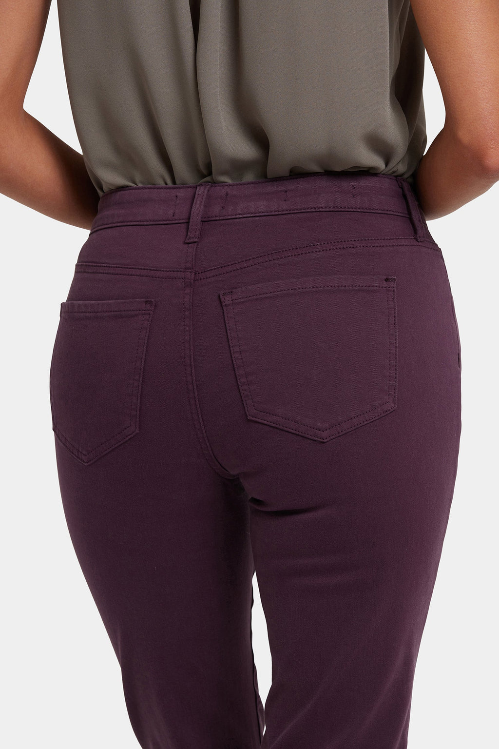 Sheri Slim Jeans In Petite - Fig