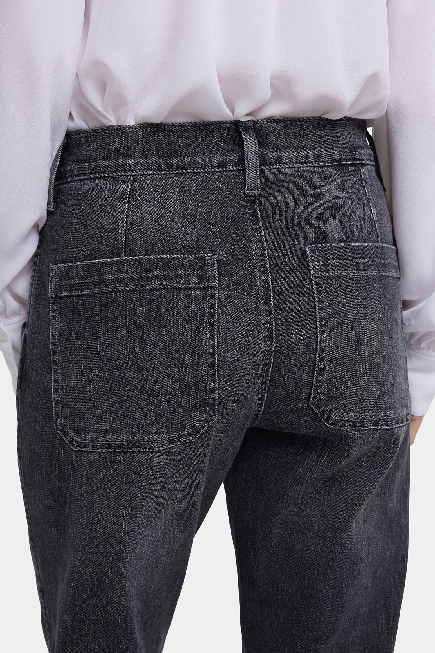 Brooke Loose Straight Jeans In Petite - Vintage Noir