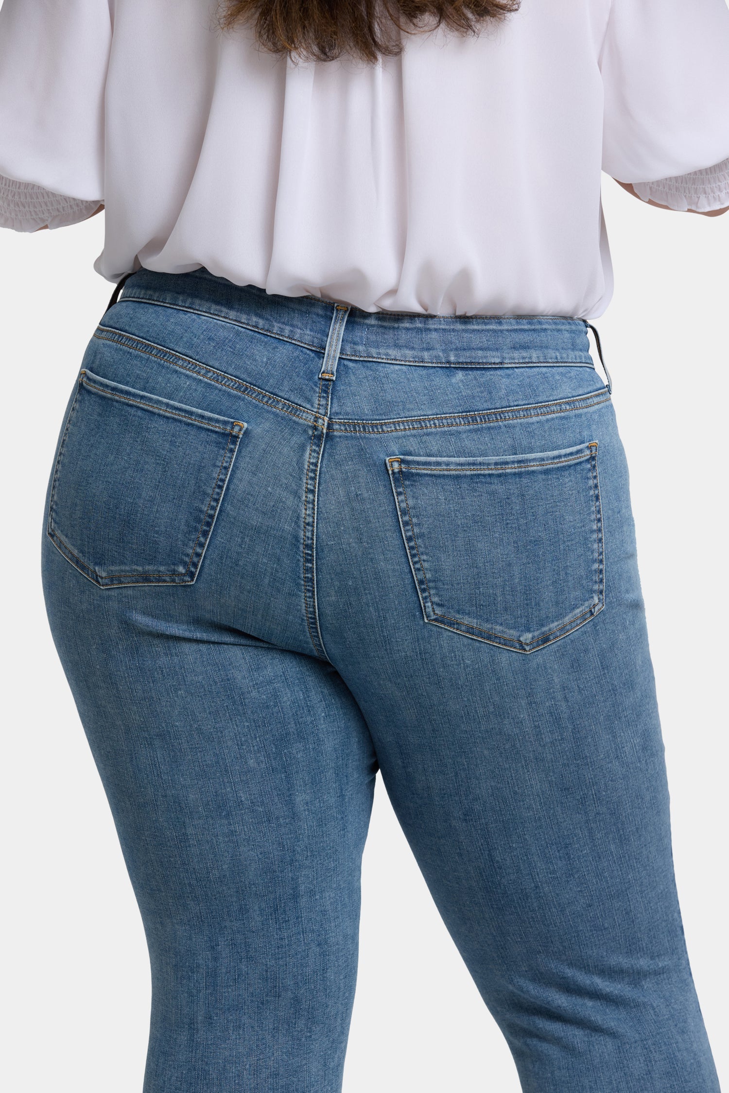 Marilyn Straight Ankle Jeans In Plus Size - Minorca Isle