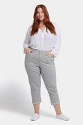 Chloe Skinny Capri Jeans In Plus Size - Luarca Stripe