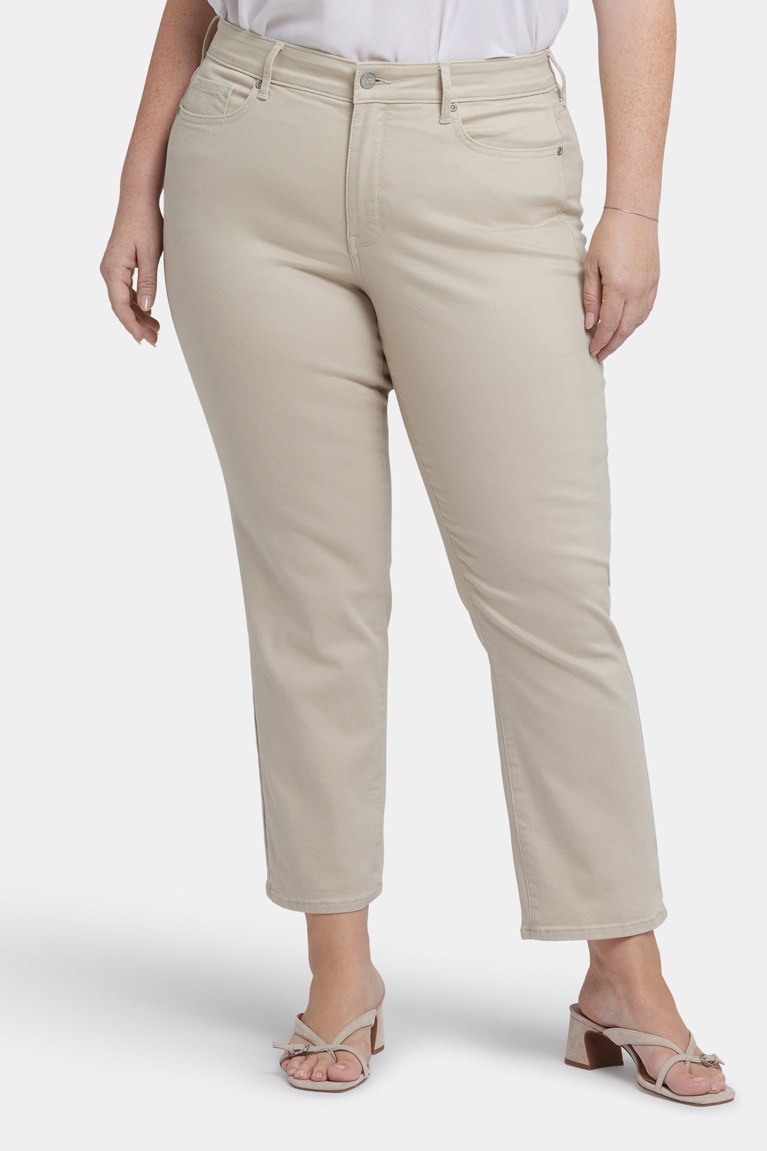 Marilyn Straight Ankle Jeans In Plus Size - Feather