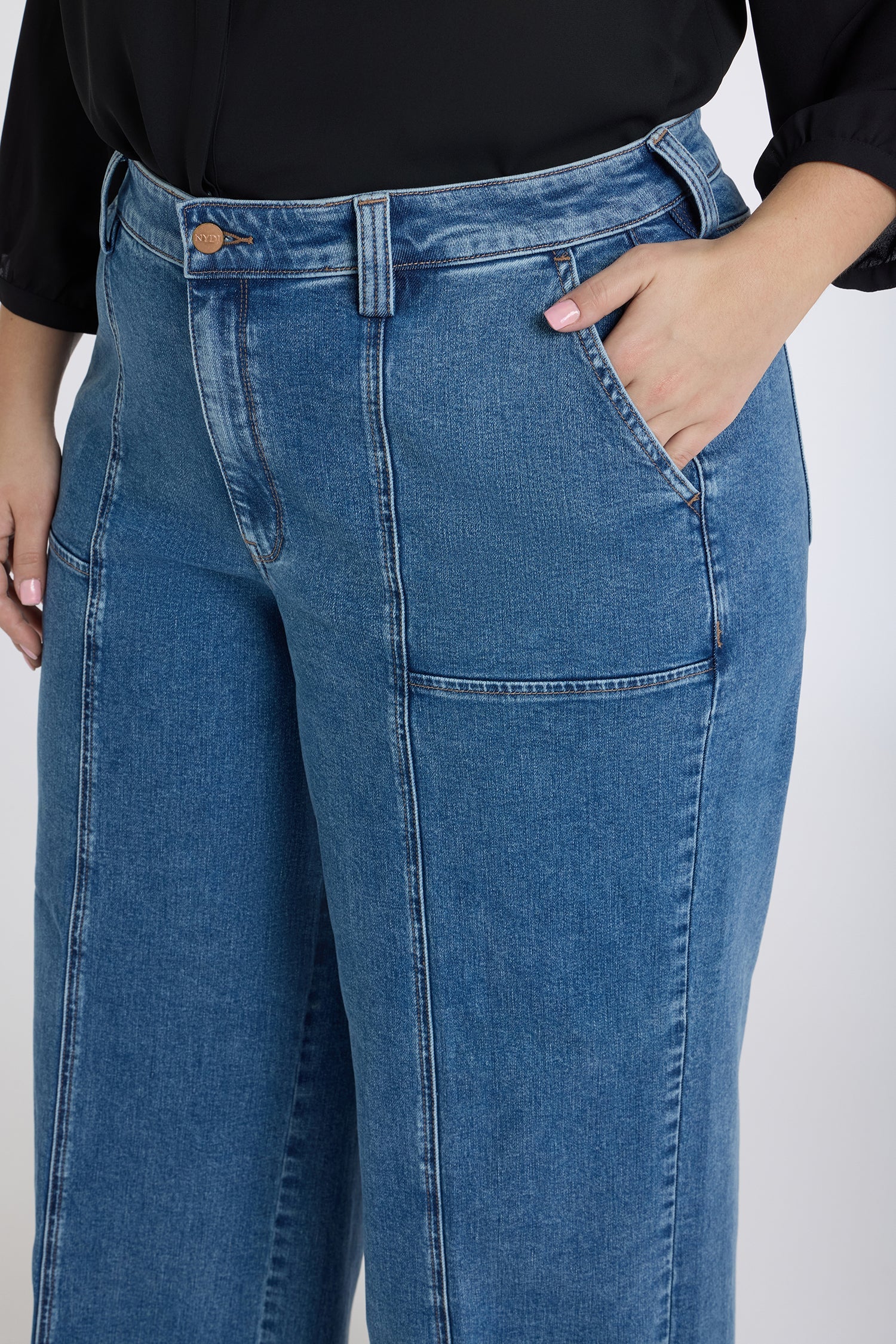 Simone Wide Leg Jeans In Plus Size - Salton